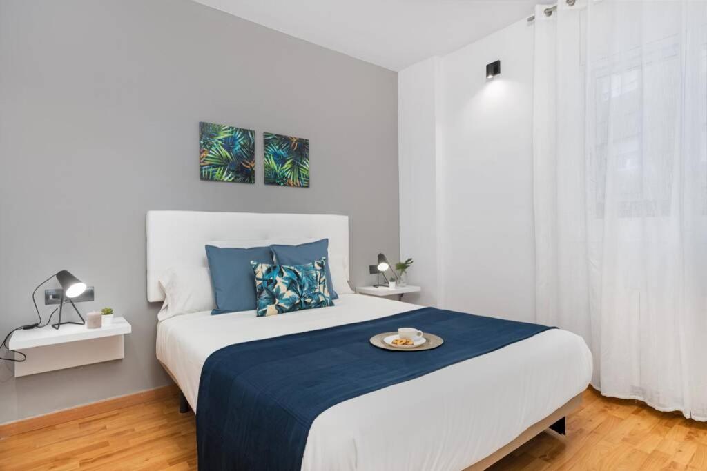 Lodging Apartments Villa De Gracia 2 Bedroom Cozy Apartment Barcelona Buitenkant foto