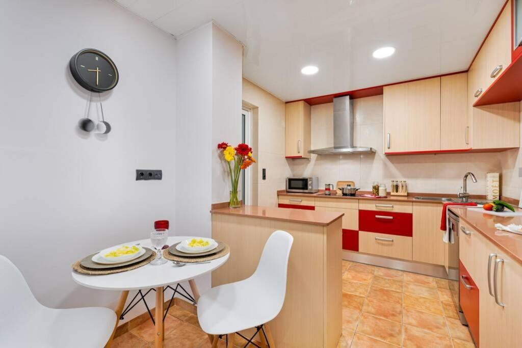 Lodging Apartments Villa De Gracia 2 Bedroom Cozy Apartment Barcelona Buitenkant foto