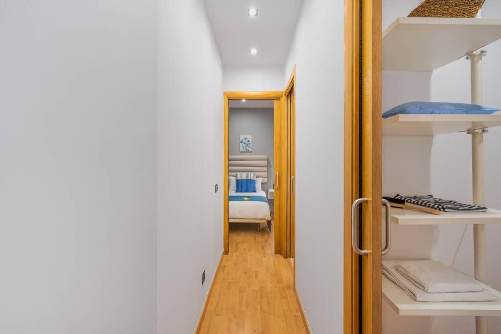 Lodging Apartments Villa De Gracia 2 Bedroom Cozy Apartment Barcelona Buitenkant foto