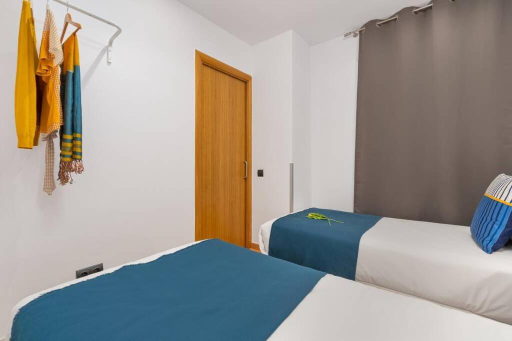 Lodging Apartments Villa De Gracia 2 Bedroom Cozy Apartment Barcelona Buitenkant foto